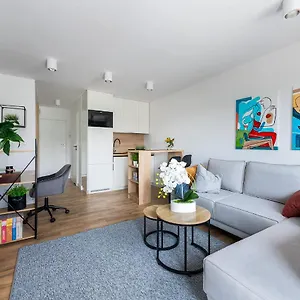 Wrzeciono 12 - Piekny Apartament Obok Szpitala Bielanskiego Oraz Awf, Bezplatna Strefa Parkowania - 400m Do Stacji Metra - Good Warszawa